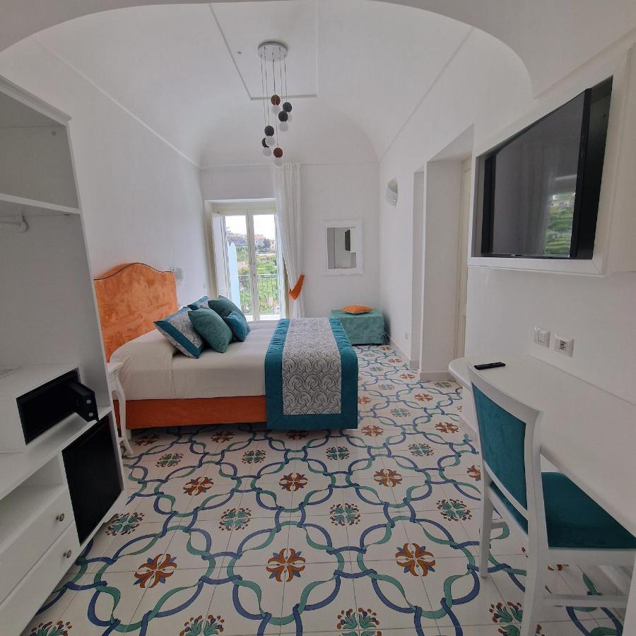 Suites In The Amalfi Coast - Guesthouse With Terrace Near Amalfi - Breathtaking View Of Ravello Scala Exterior foto