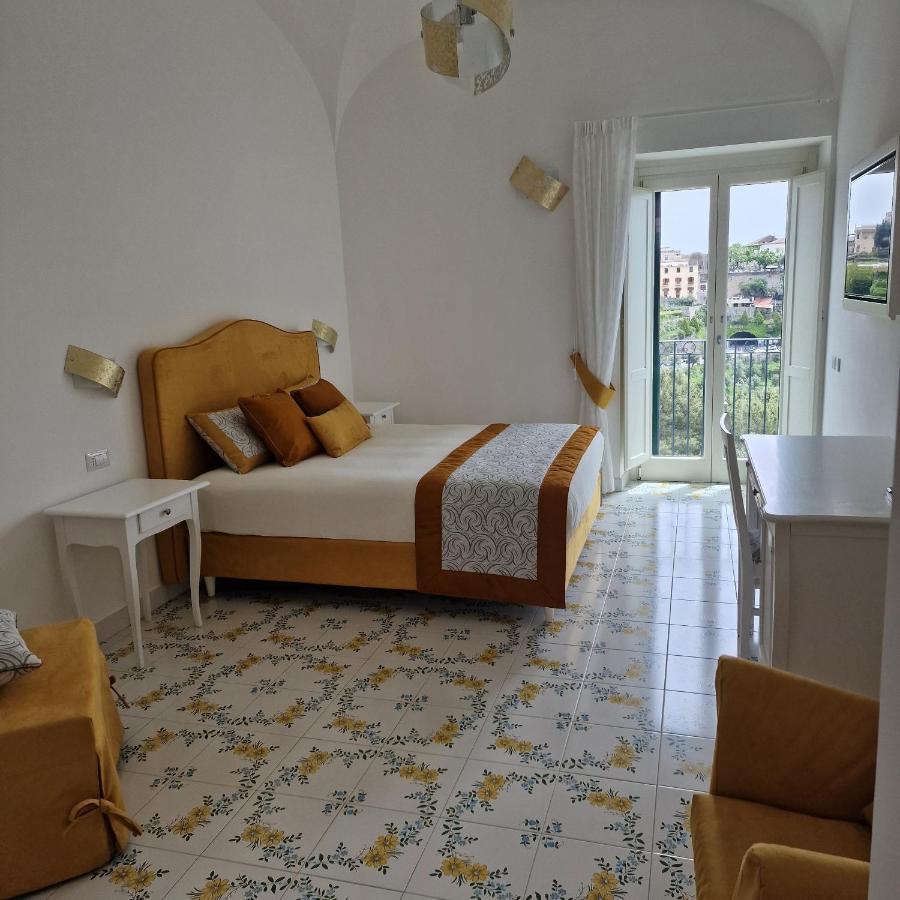 Suites In The Amalfi Coast - Guesthouse With Terrace Near Amalfi - Breathtaking View Of Ravello Scala Exterior foto