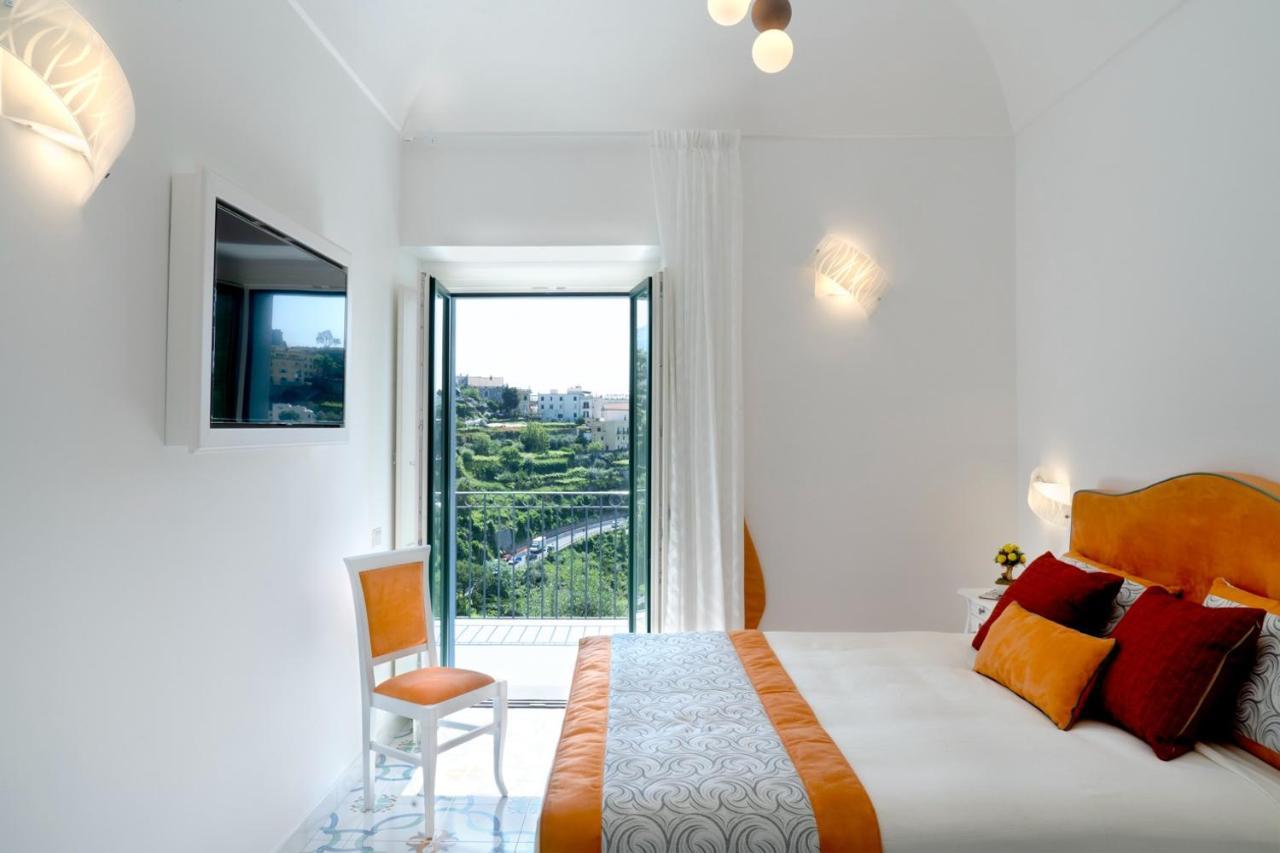 Suites In The Amalfi Coast - Guesthouse With Terrace Near Amalfi - Breathtaking View Of Ravello Scala Exterior foto