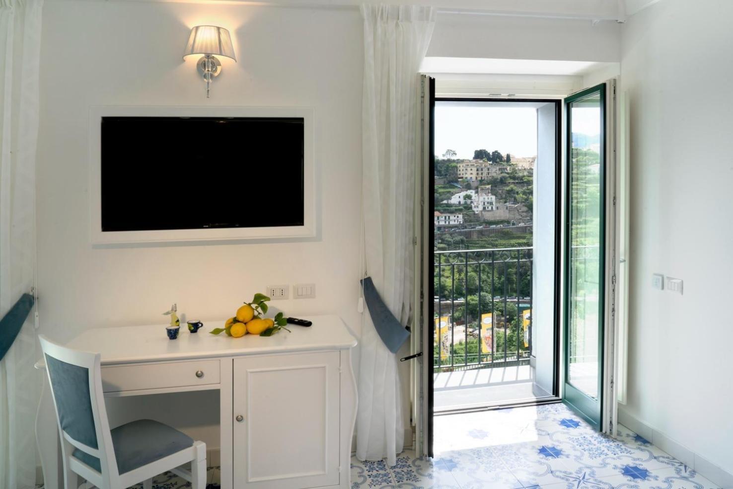 Suites In The Amalfi Coast - Guesthouse With Terrace Near Amalfi - Breathtaking View Of Ravello Scala Exterior foto