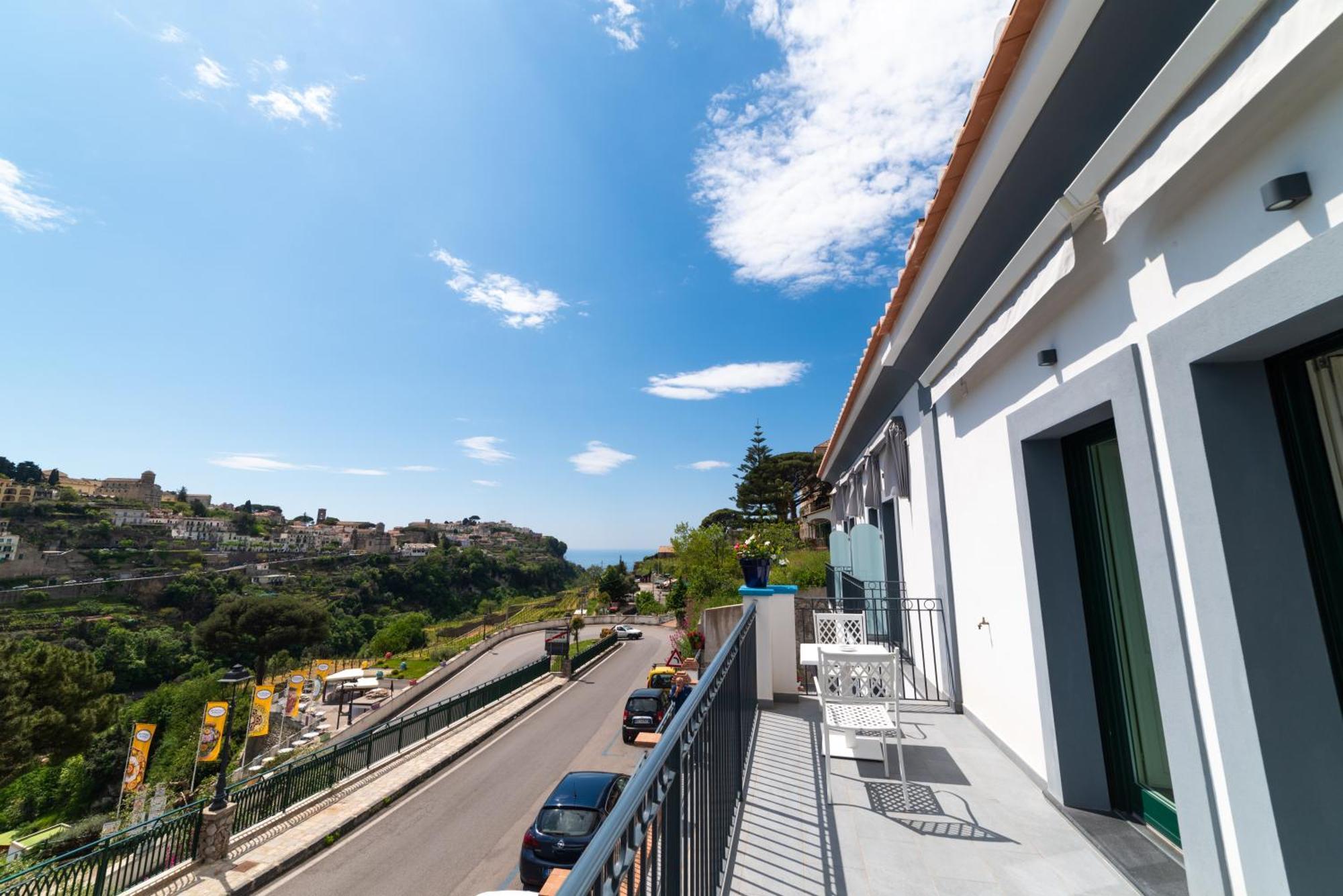 Suites In The Amalfi Coast - Guesthouse With Terrace Near Amalfi - Breathtaking View Of Ravello Scala Exterior foto