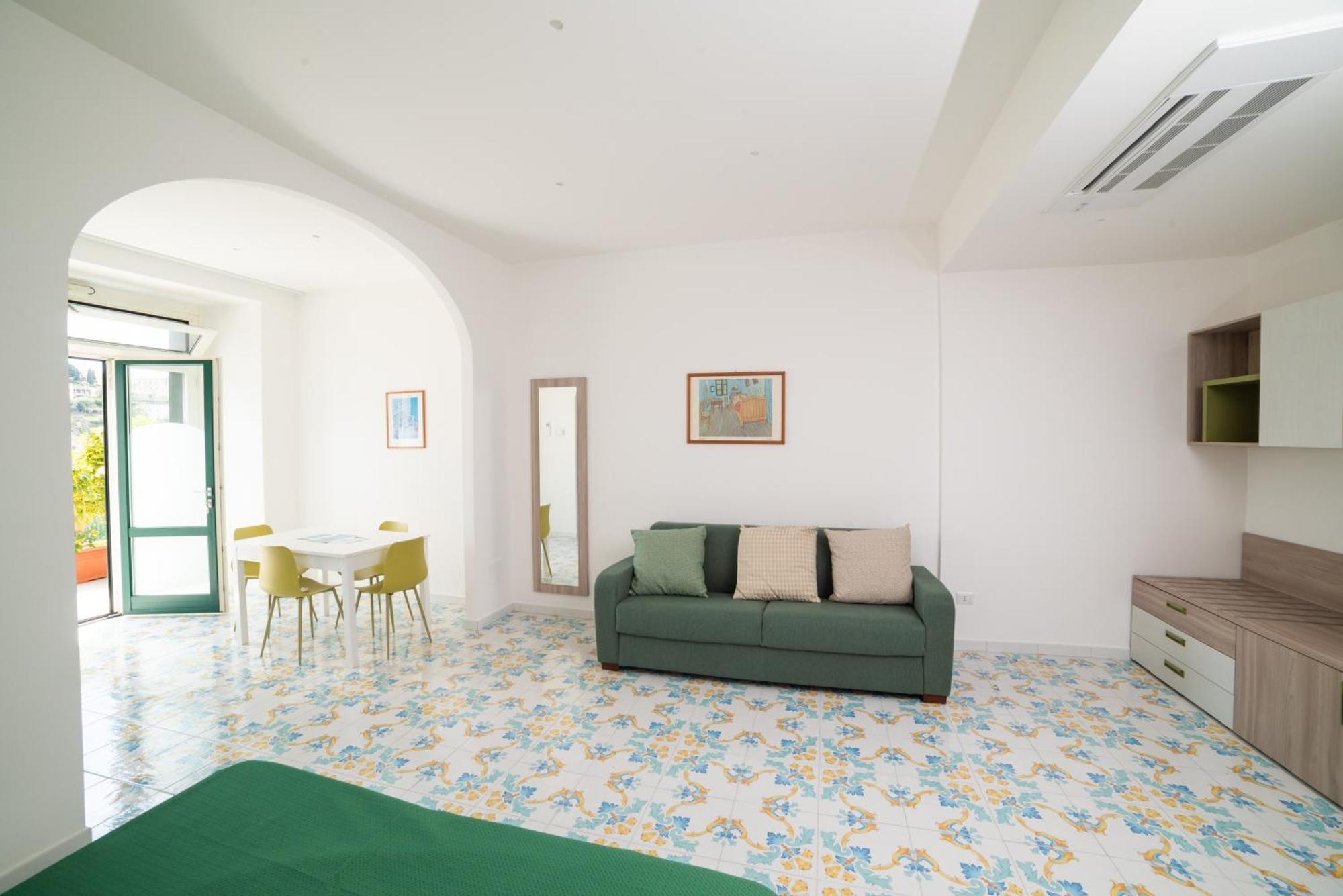 Suites In The Amalfi Coast - Guesthouse With Terrace Near Amalfi - Breathtaking View Of Ravello Scala Exterior foto