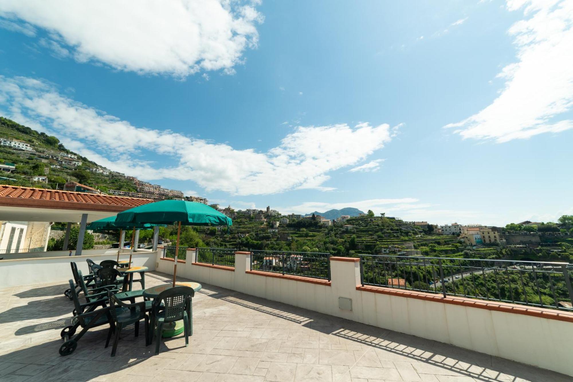 Suites In The Amalfi Coast - Guesthouse With Terrace Near Amalfi - Breathtaking View Of Ravello Scala Exterior foto
